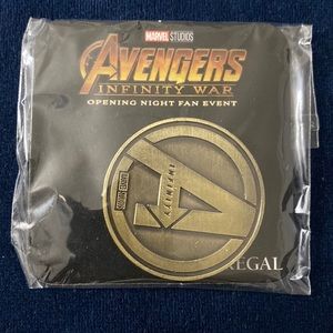 Avengers infinity war opening night fan event souvenir coin Marvel Studios